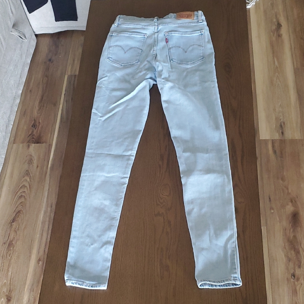 Levi's Women's Light Blue Skinny Jeans